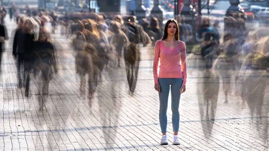 Read more about the article Kamu Alanları Korkusunu Yenme Teknikleri (Agorafobi)